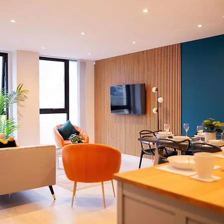 Stunning 3 Bedroom Manchester Apartment Exterior photo