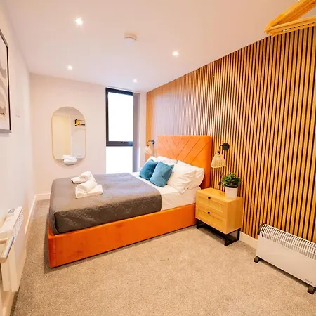 Stunning 3 Bedroom Manchester Apartment Exterior photo