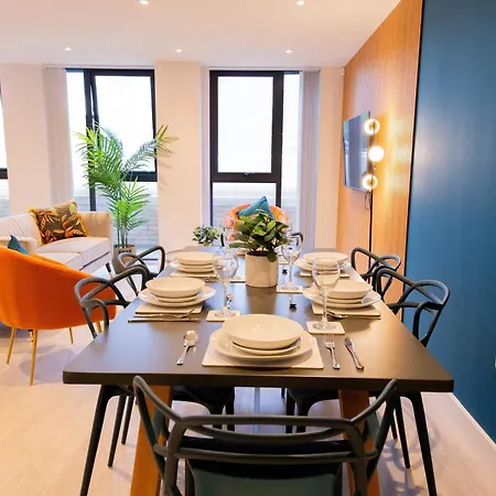 Stunning 3 Bedroom Manchester Apartment Exterior photo